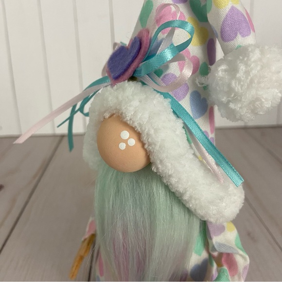 SOLD 🛑Valentine’s Day Gnome Vintage Heart Fabric White Pink Purple Aqua Home - Picture 8 of 12